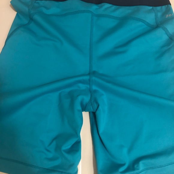 Men’s Nike Dri-Fit Compressions - Picture 4 of 4